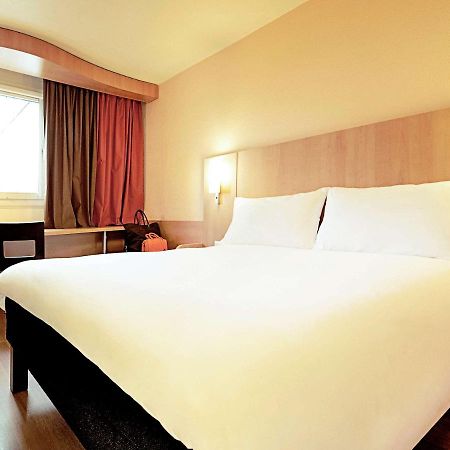 ibis Abbeville Buitenkant foto