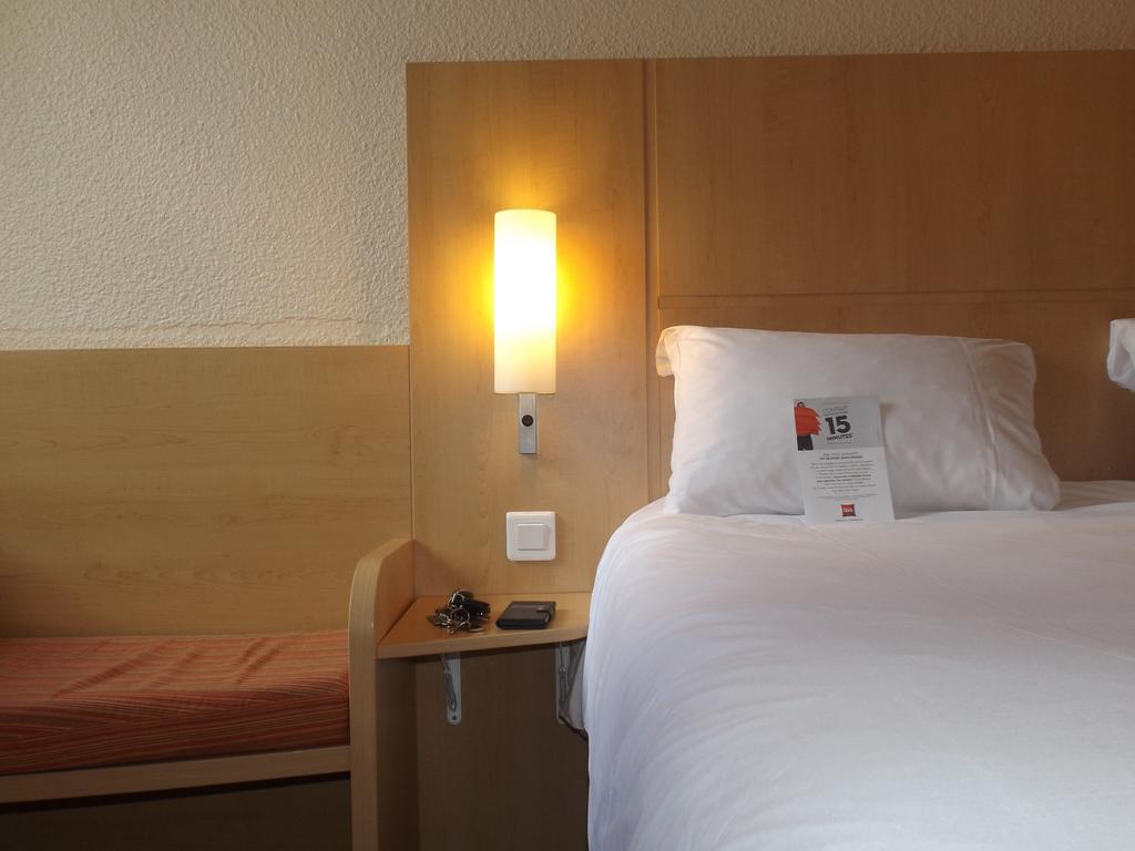 ibis Abbeville Buitenkant foto