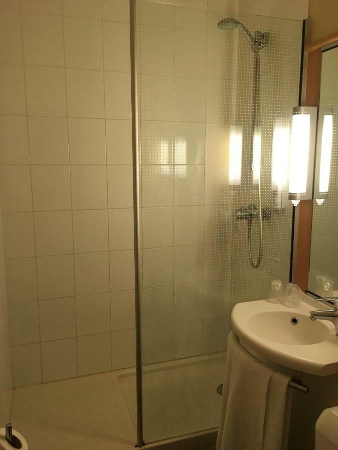 ibis Abbeville Buitenkant foto